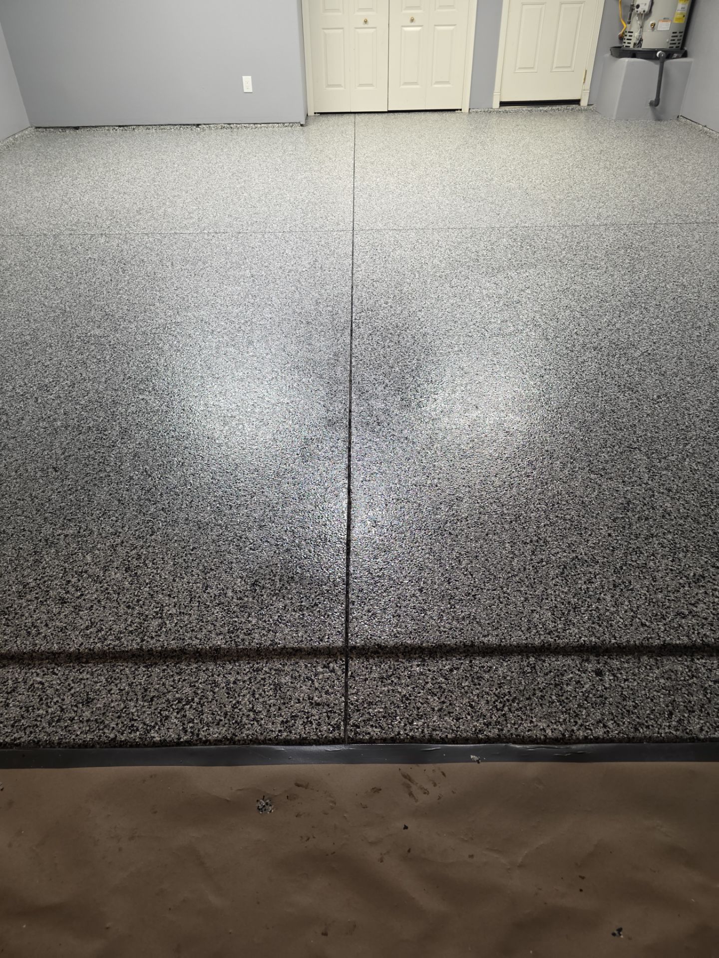 Domino chip garage floor coating