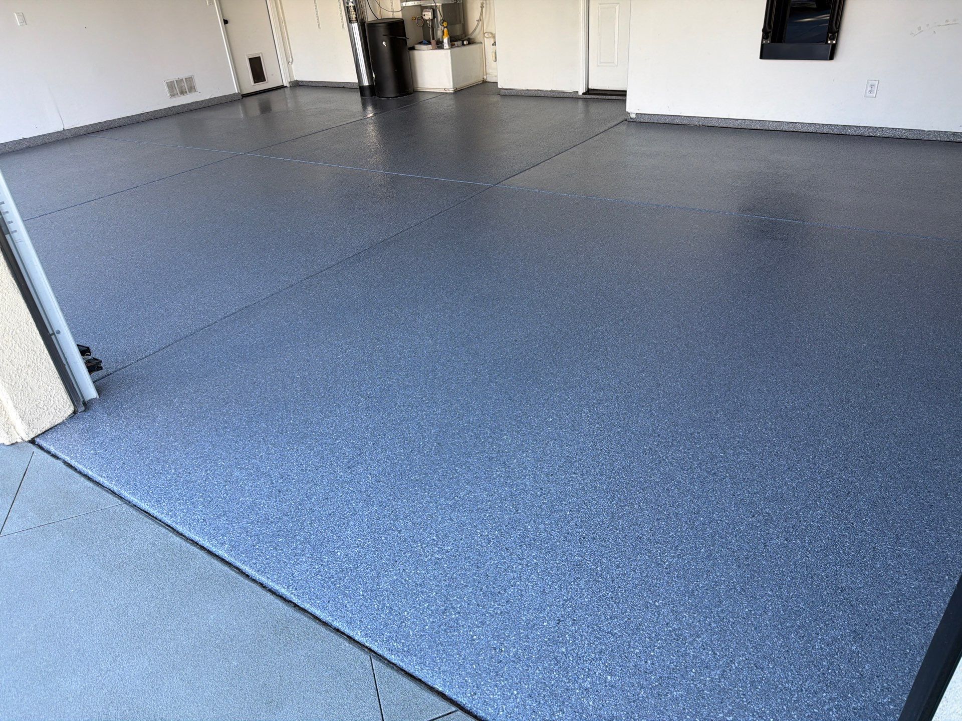 Granite chip system garage floor
