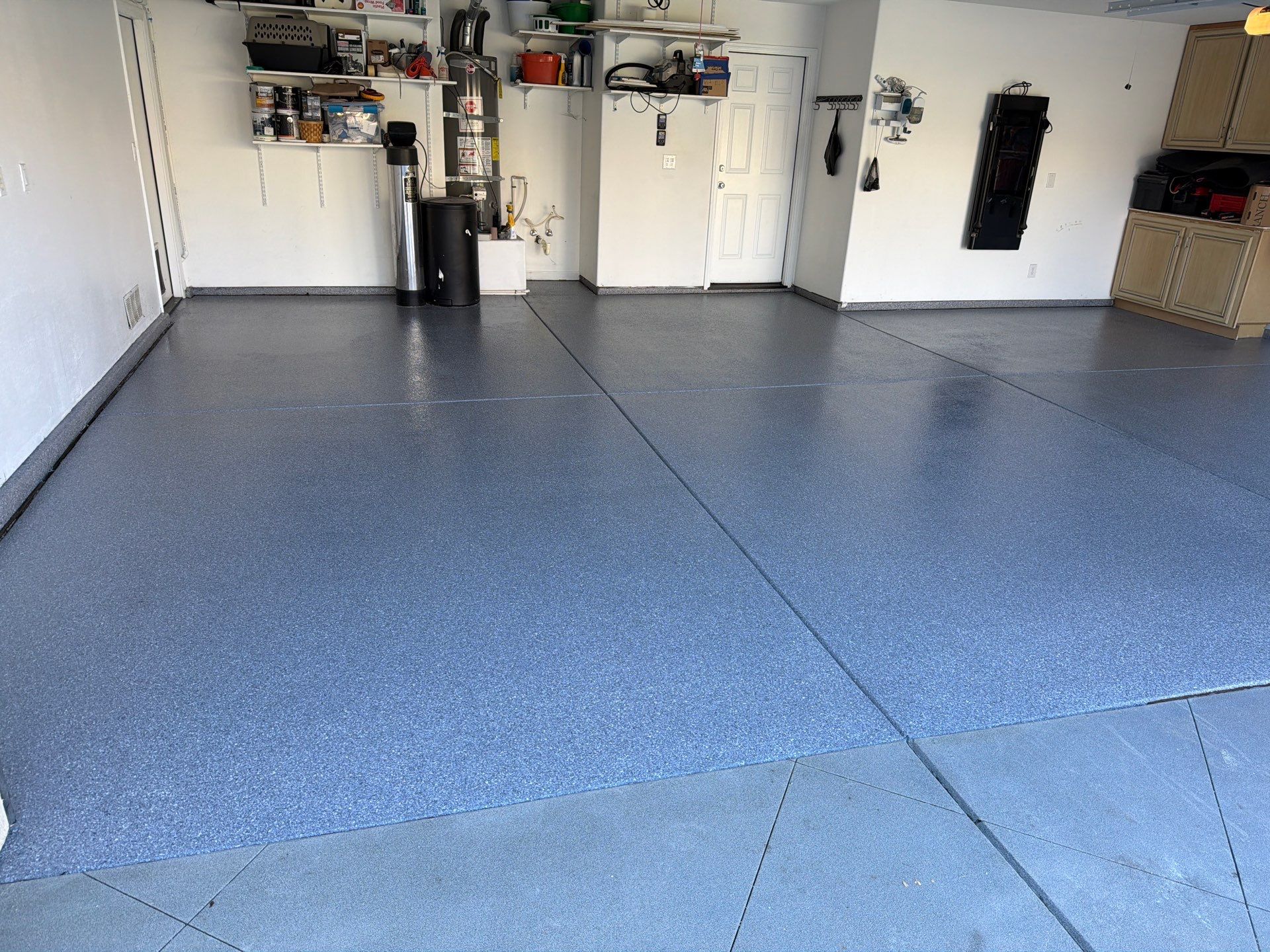 Granite chip garage floor detail