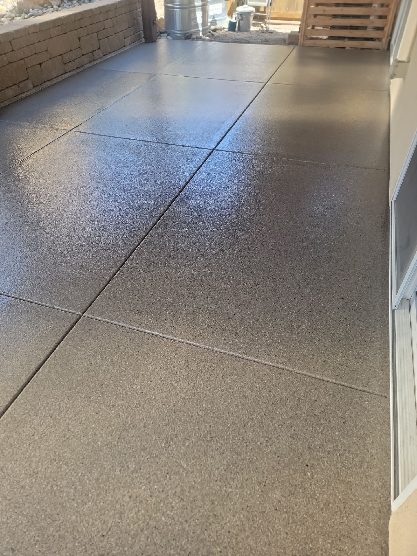 Flint chip porch sitting area